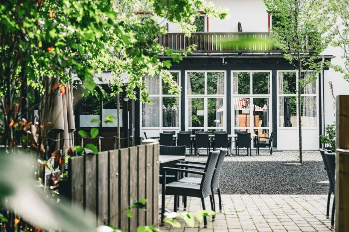 Bestuhlte Terrasse des Hotel Anders