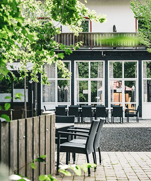 Bestuhlte Terrasse des Hotel Anders